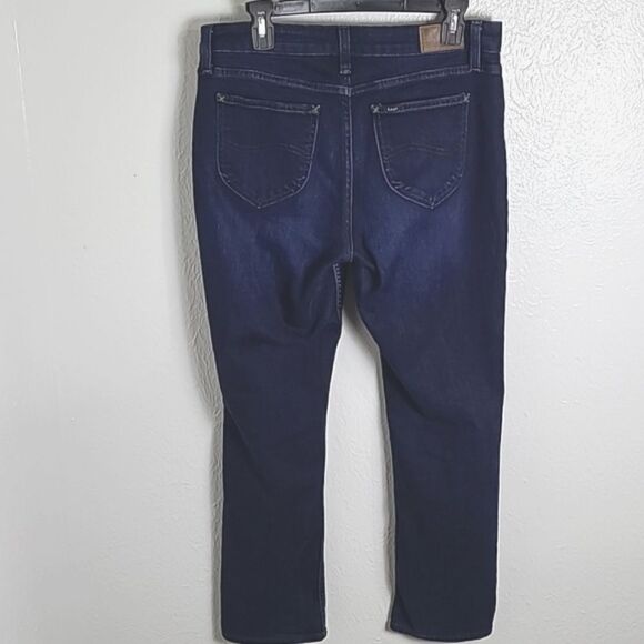 LEE Bluejeans Regular Fit, Straight Leg, Mid-rise, Slightly Distressed, Size 12 - Picture 6 of 11